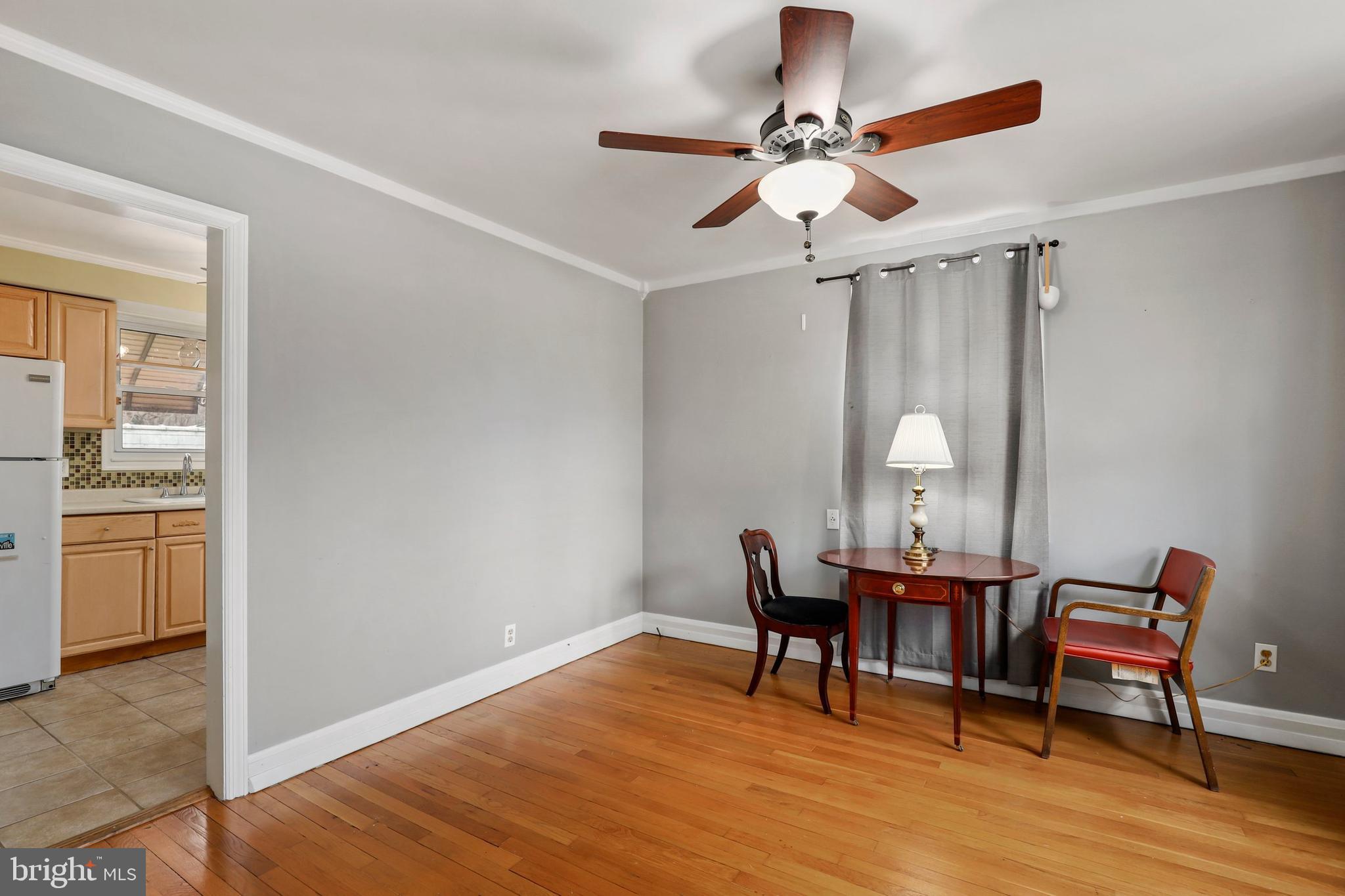806 Warwick Road Baltimore, MD 21229 - Photo 7 of 27