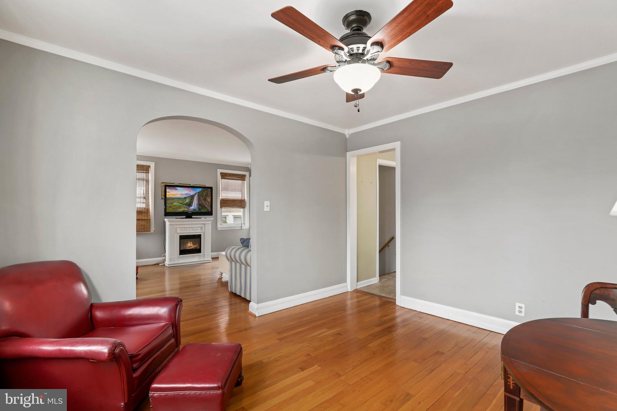 806 Warwick Road Baltimore, MD 21229 - Photo 9 of 27