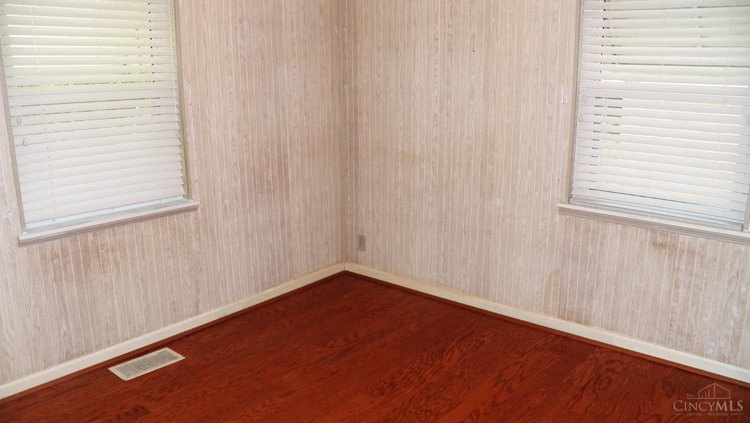 5629 Samver Road Cincinnati, OH 45239 - Photo 13 of 27 Gallery Image 13