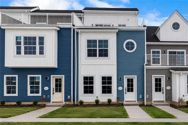 $555,000 | 449 Harbor Lane, Lorain, OH 44052
