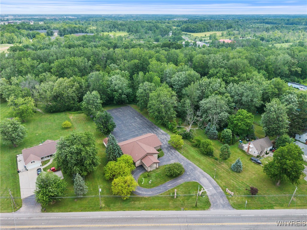 2099 River Road Wheatfield, NY 14304 - Photo 18 of 22