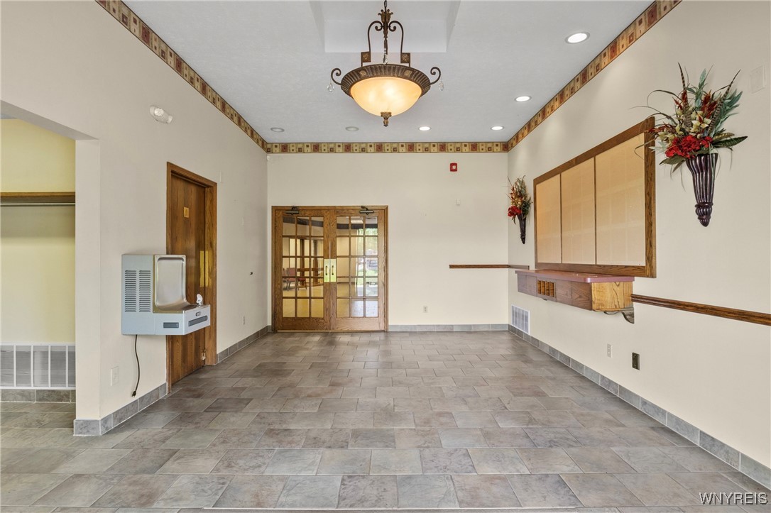 2099 River Road Wheatfield, NY 14304 - Photo 5 of 22