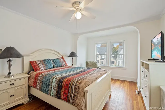 $735,000 | 80 Munro Boulevard, Valley Stream, NY 11581