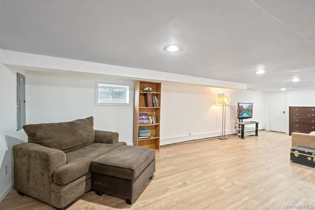 $735,000 | 80 Munro Boulevard, Valley Stream, NY 11581