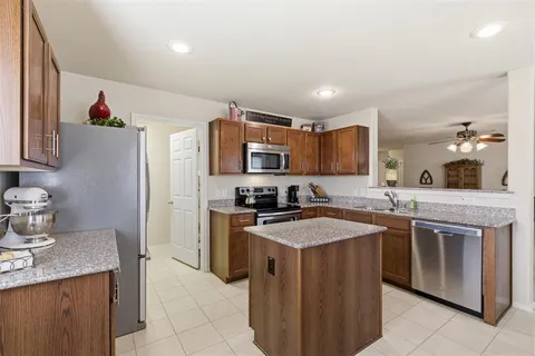 $355,000 | 1417 Lone Pine Drive, Little Elm, TX 75068