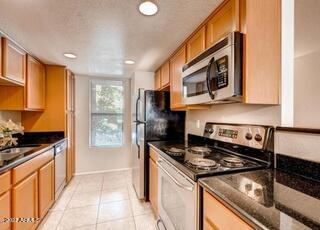 1125 East Broadway Road, Unit 118 Tempe, AZ 85282 - Photo 4 of 12 Kitchen