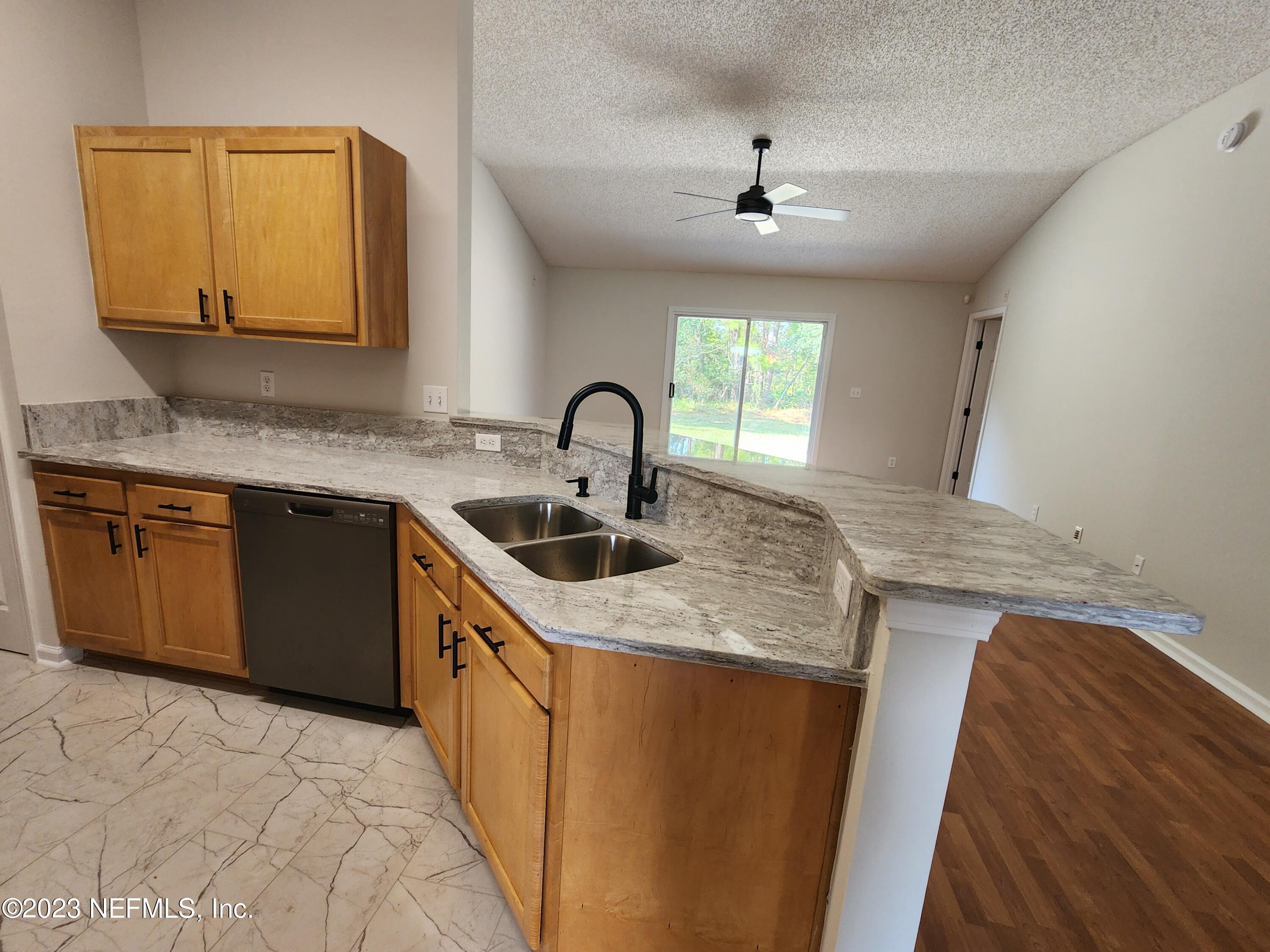 8713 Star Leaf Road North Jacksonville, FL 32210 - Photo 10 of 24 Kitchen 20230919_162801