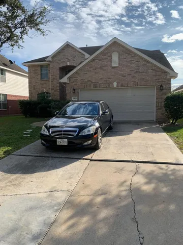$2,500 | 14819 Horse Creek Lane, Sugar Land, TX 77498