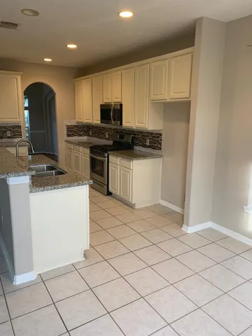 a view of entryway and hall