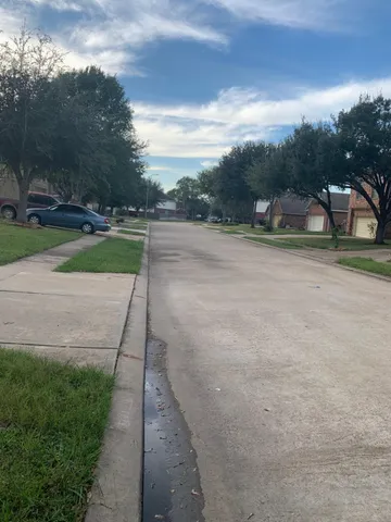 $2,500 | 14819 Horse Creek Lane, Sugar Land, TX 77498