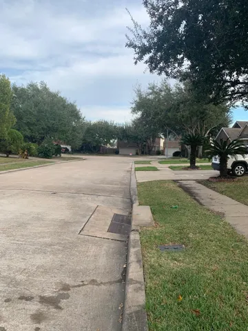 $2,500 | 14819 Horse Creek Lane, Sugar Land, TX 77498