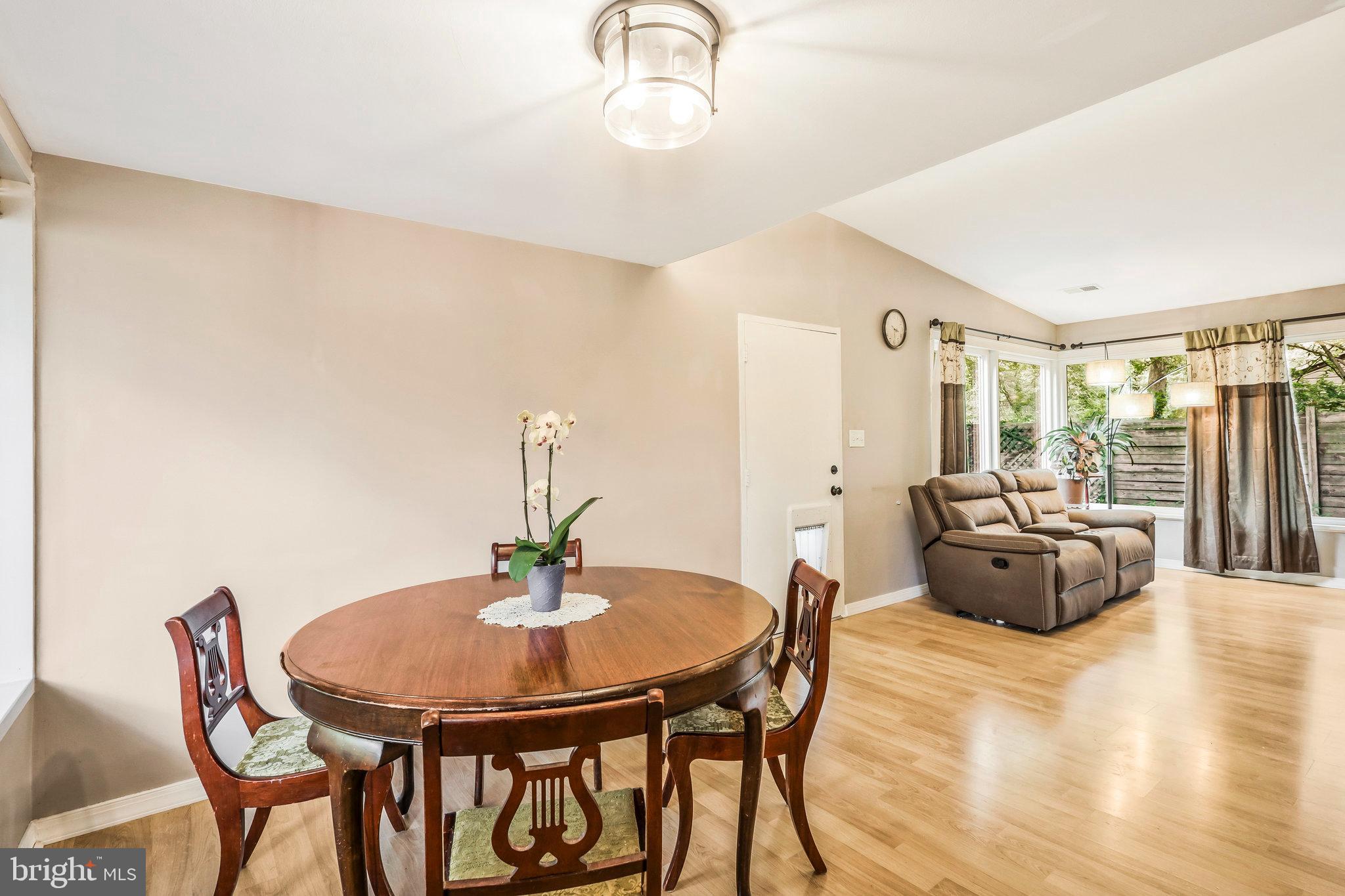 3132 Manor Road Falls Church, VA 22042 - Photo 14 of 29 Dining Room View