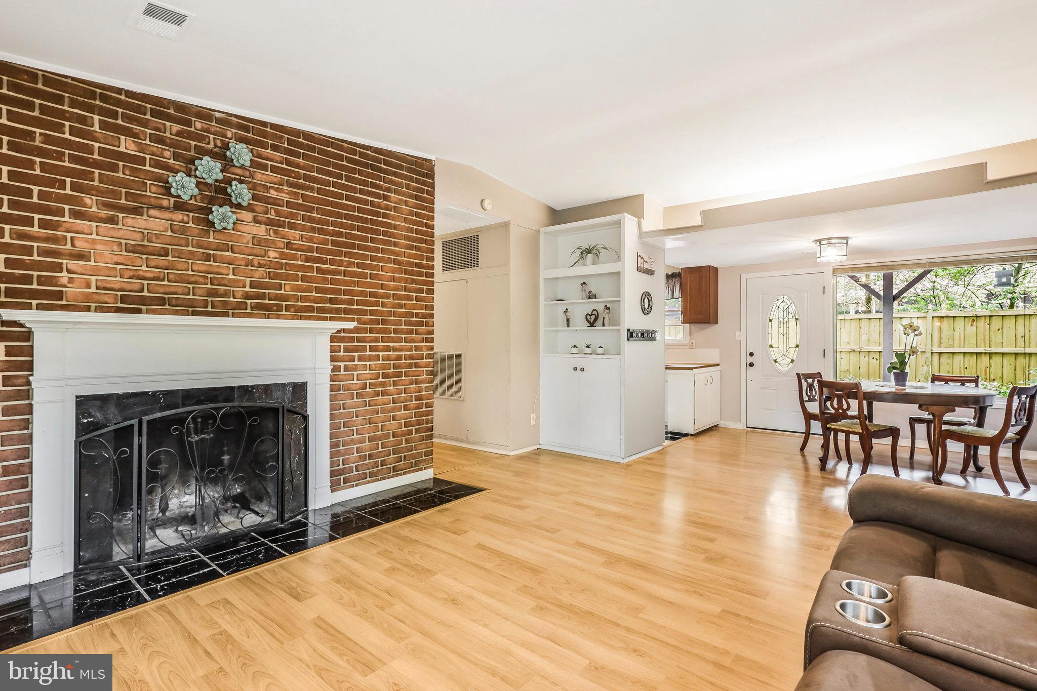 3132 Manor Road Falls Church, VA 22042 - Photo 7 of 29 Brick Accent Wall