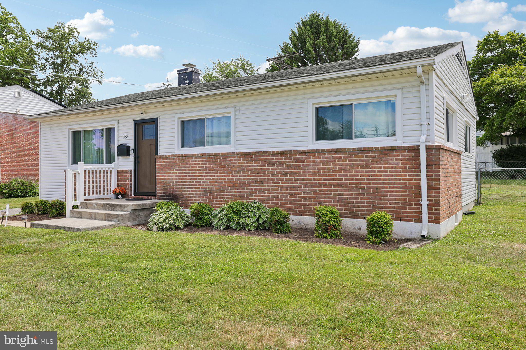 933 Prestwood Road Catonsville, MD 21228 - Photo 5 of 34