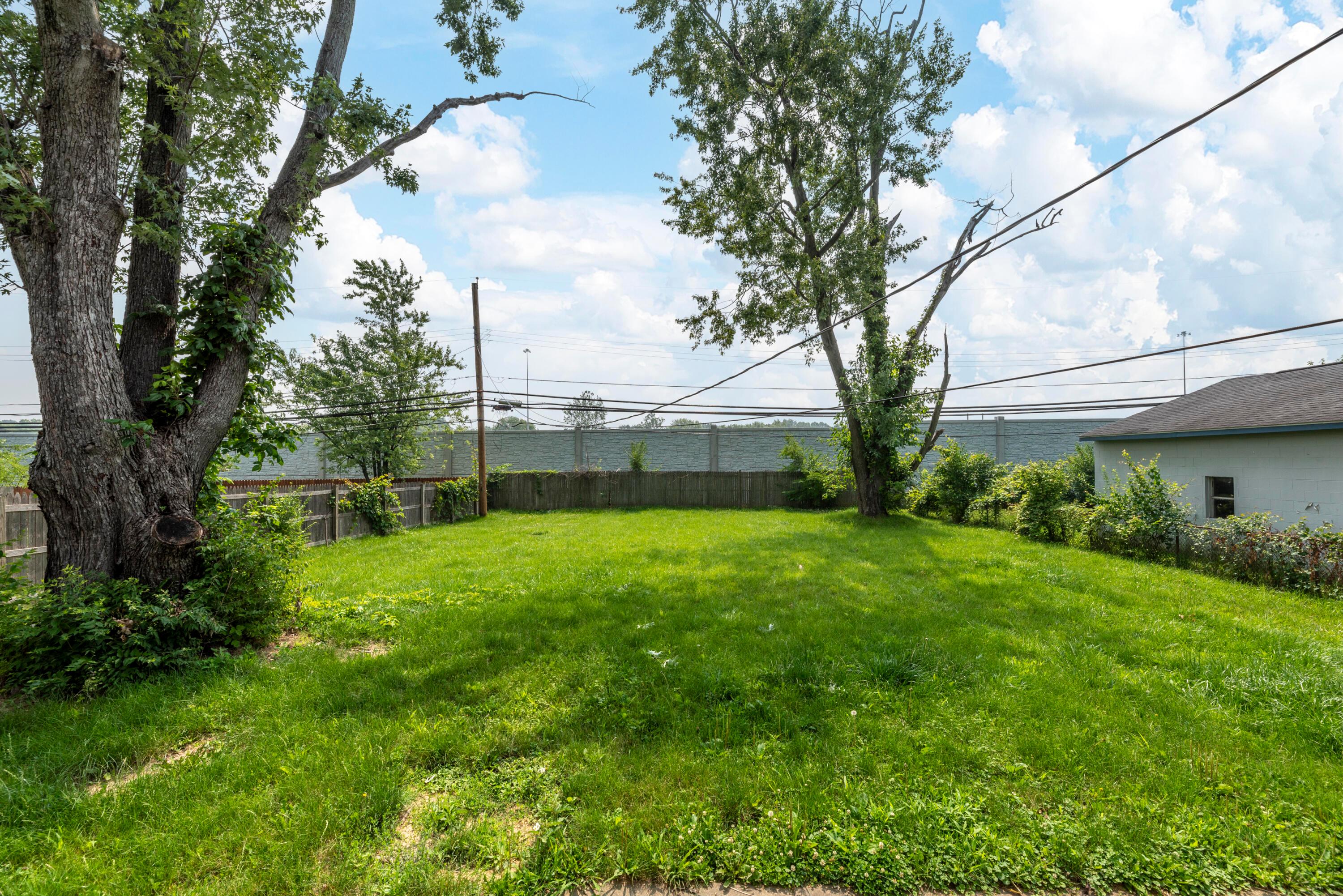 1878 Woodette Road Columbus, OH 43232 - Photo 32 of 37 32
