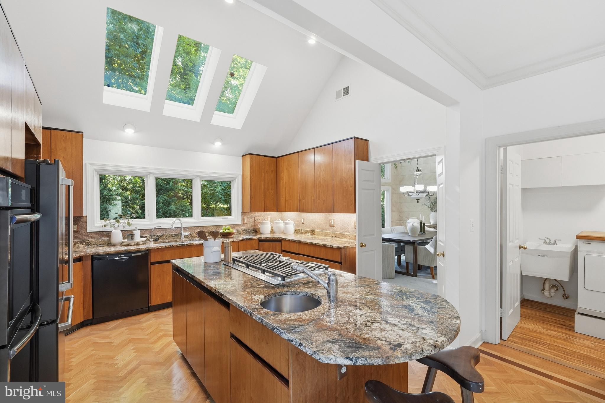 6505 River Road Bethesda, MD 20817 - Photo 11 of 43 Gallery Image 11