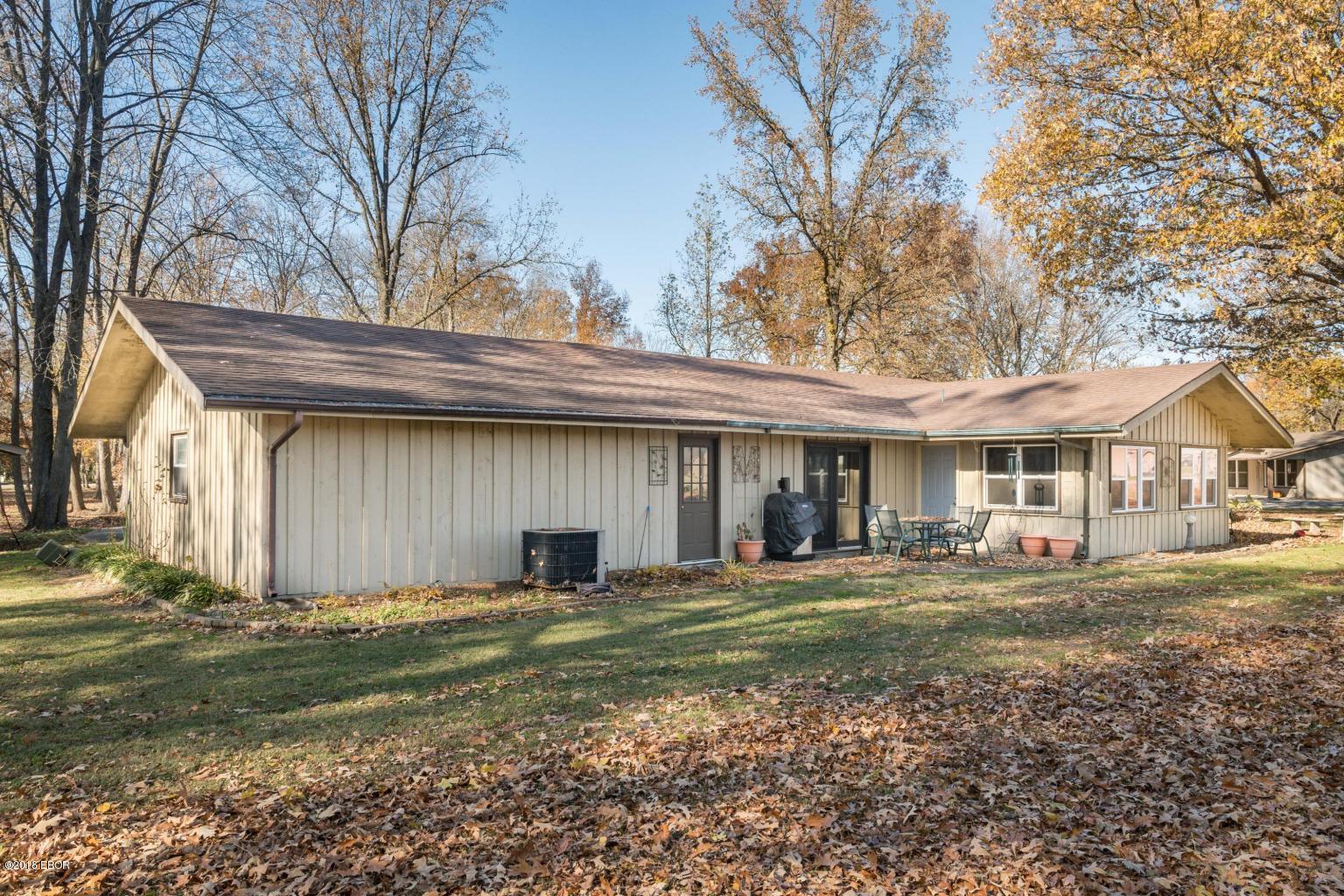 2216 Weaver Road Herrin, IL 62948 - Photo 3 of 21 Gallery Image 3