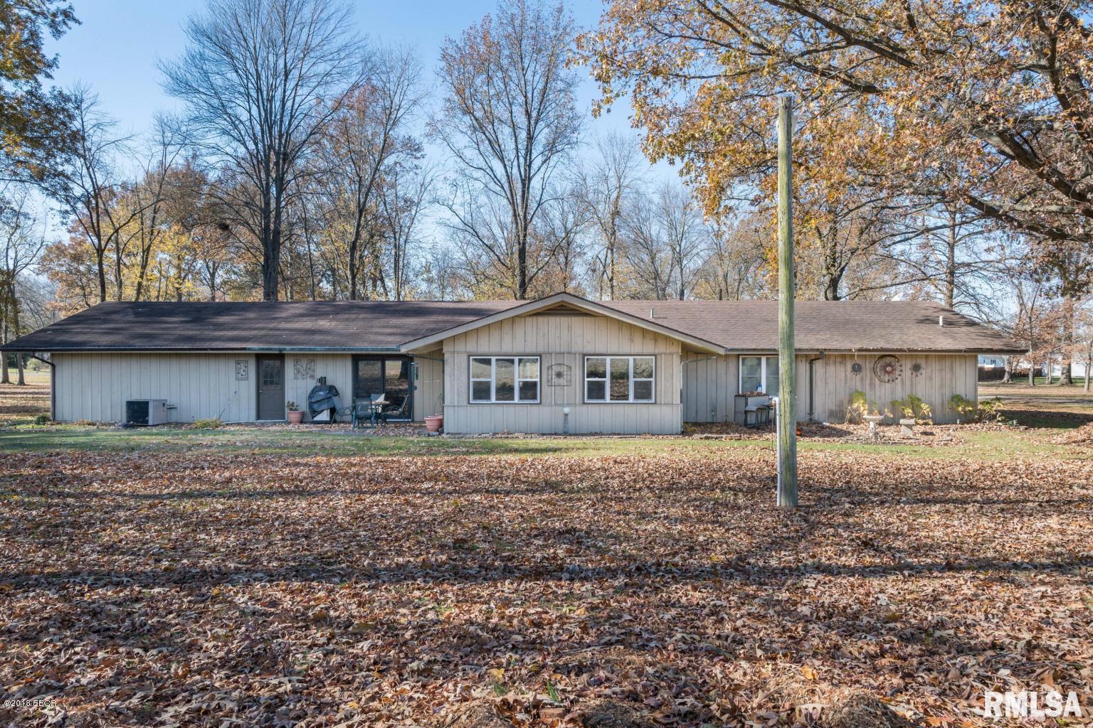 2216 Weaver Road Herrin, IL 62948 - Photo 4 of 21 Gallery Image 4