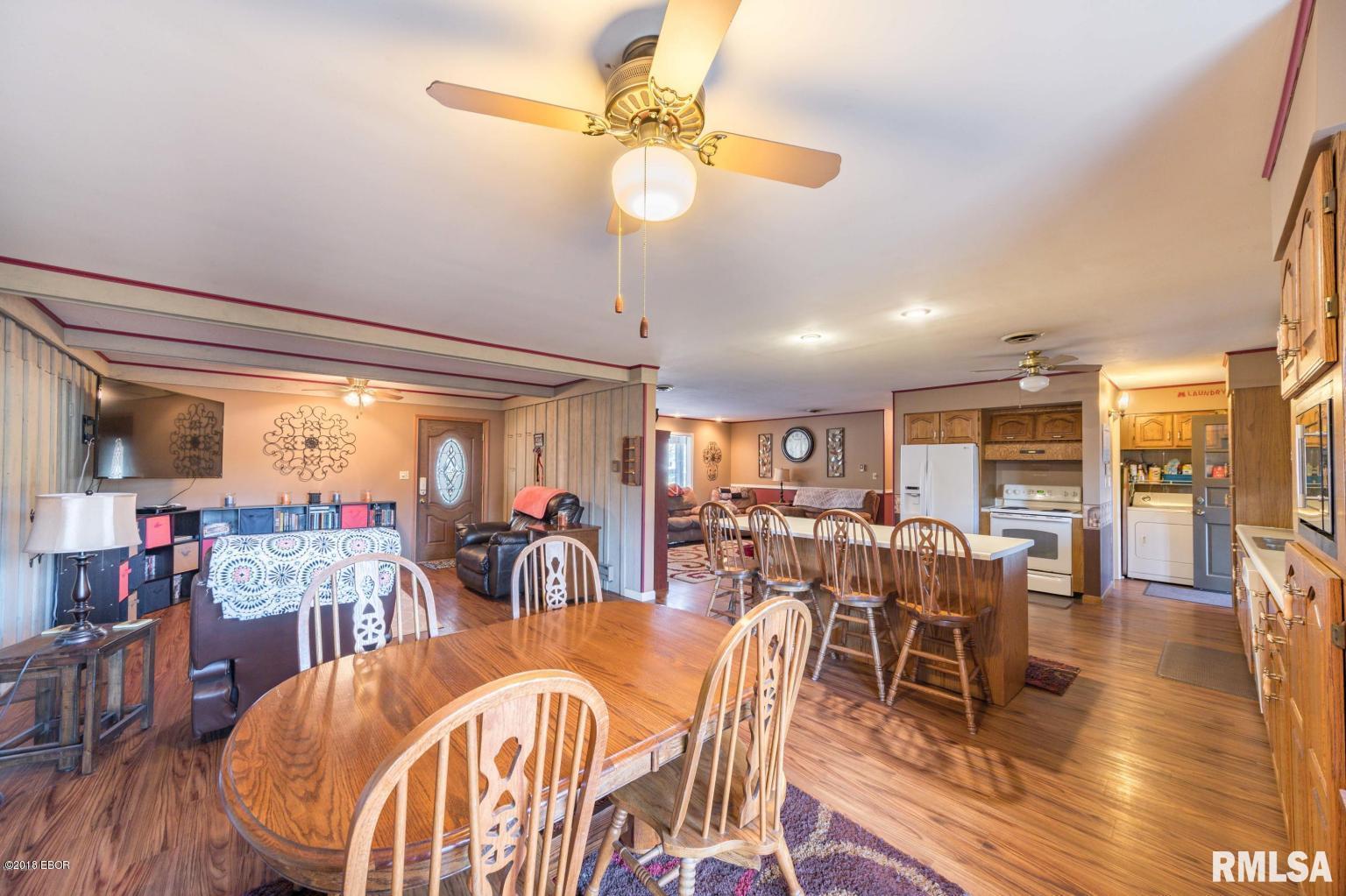 2216 Weaver Road Herrin, IL 62948 - Photo 7 of 21 Gallery Image 7