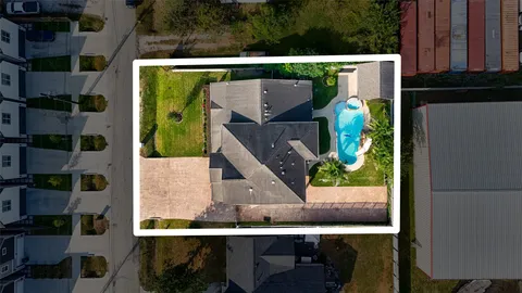 $859,000 | 312 Marcella Street, Houston, TX 77091