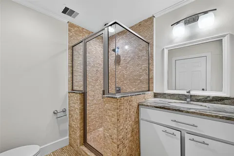 $859,000 | 312 Marcella Street, Houston, TX 77091