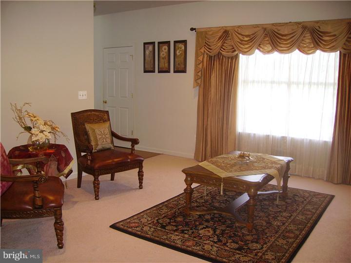 419 Flock Road Hamilton, NJ 08619 - Photo 2 of 21