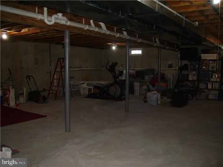 419 Flock Road Hamilton, NJ 08619 - Photo 19 of 21