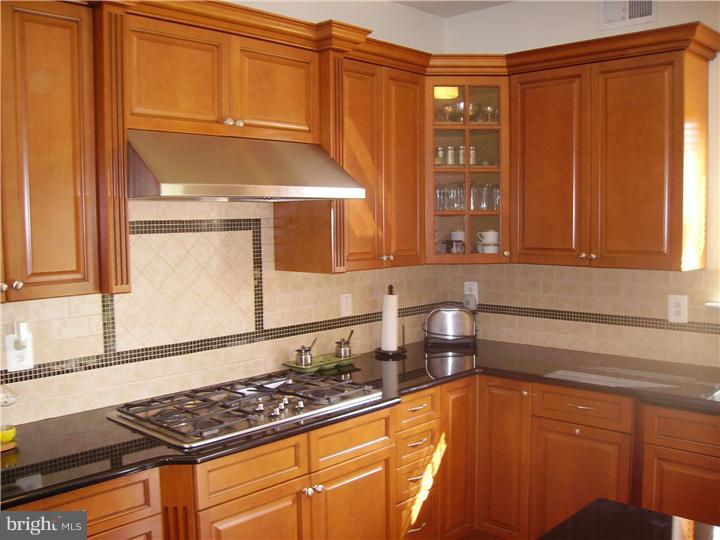 419 Flock Road Hamilton, NJ 08619 - Photo 7 of 21
