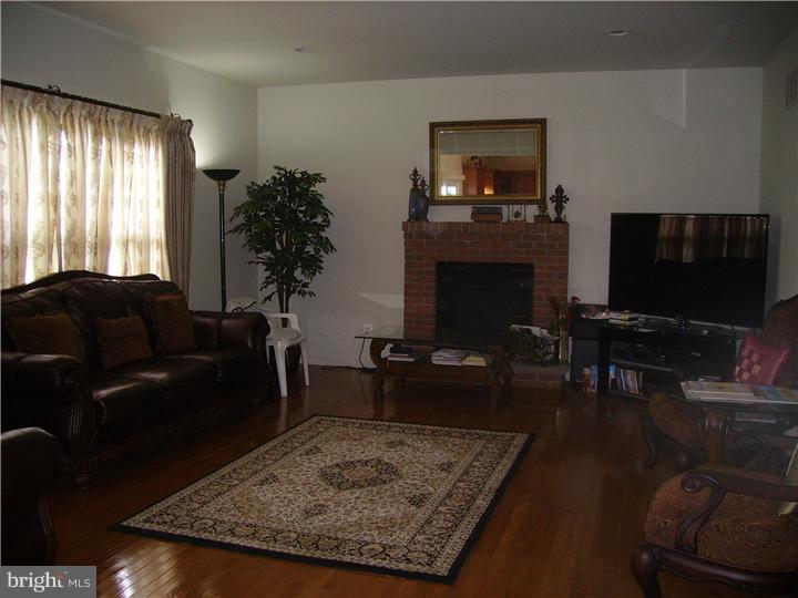 419 Flock Road Hamilton, NJ 08619 - Photo 8 of 21