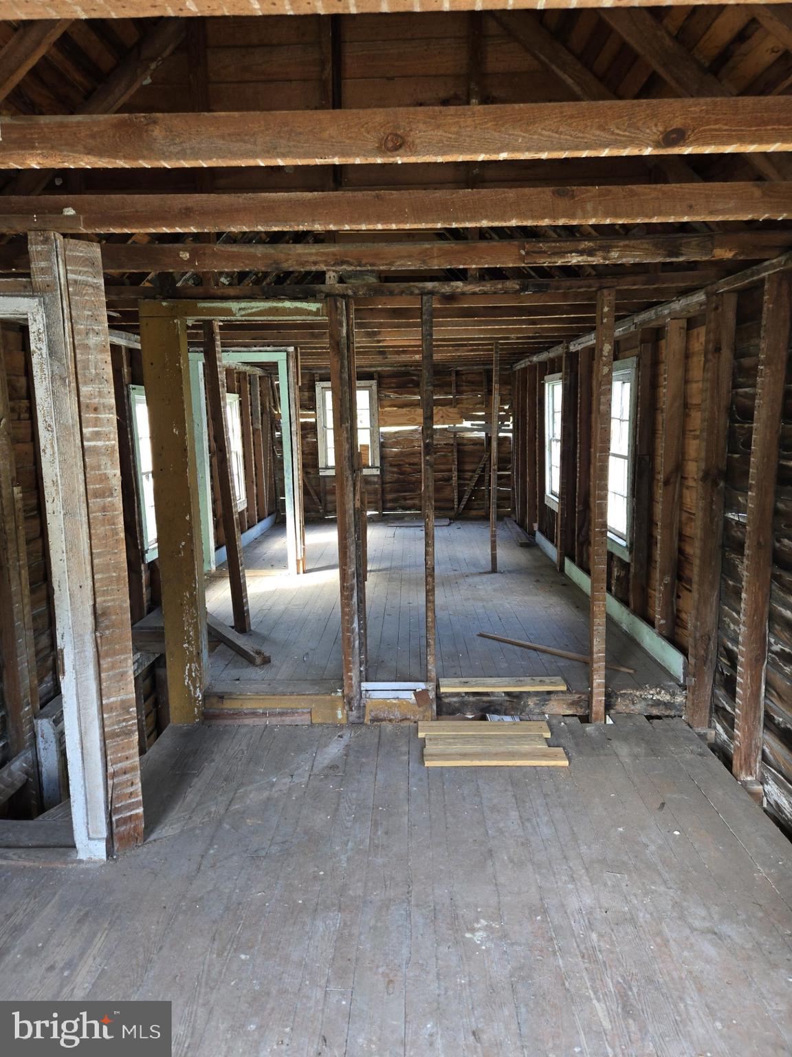 511 High Street Cambridge, MD 21613 - Photo 3 of 12 a view of a room with gym equipment