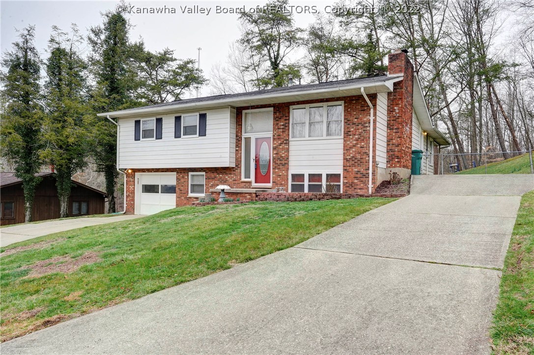 81 Springlea Drive Winfield, WV 25213 - Photo 2 of 30 Gallery Image 2