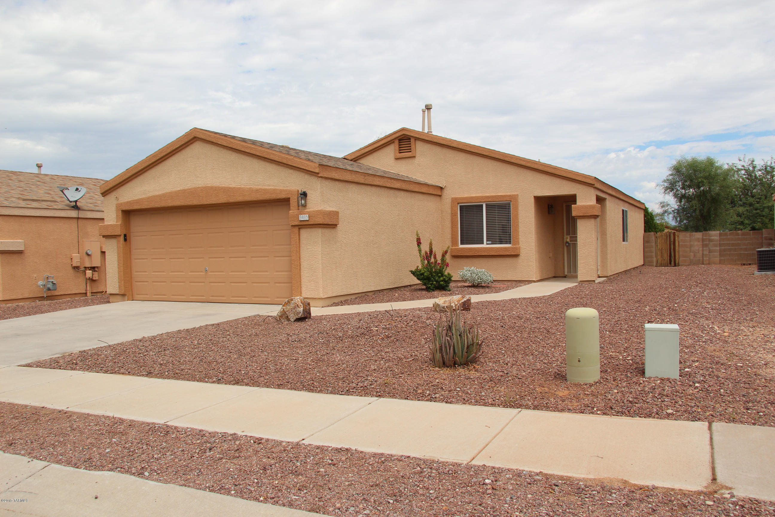 9485 East Bench Mark Loop Tucson, AZ 85747 - Photo 3 of 25