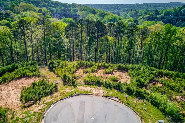 $600,000 | 900 Woodvale Point, Suwanee, GA 30024