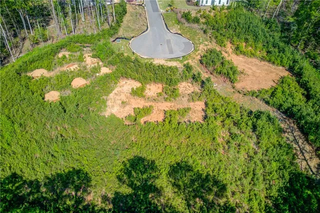 $600,000 | 900 Woodvale Point, Suwanee, GA 30024