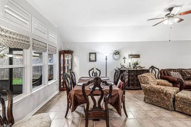 $2,395 | 7513 Exeter, Corpus Christi, TX 78414