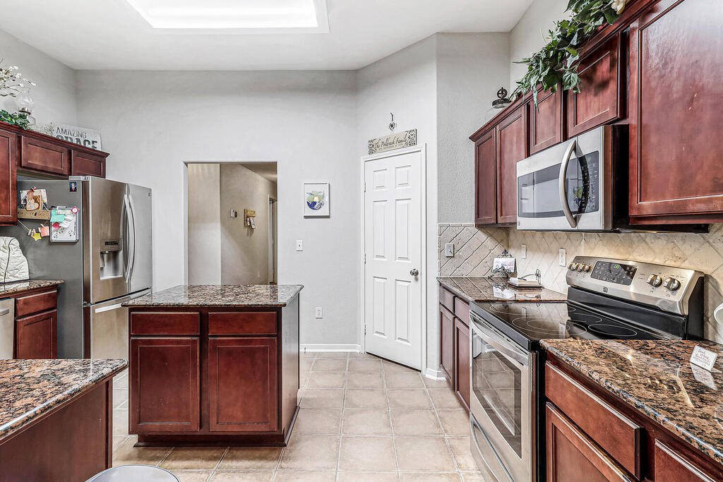 7513 Exeter Corpus Christi, TX 78414 - Photo 16 of 37