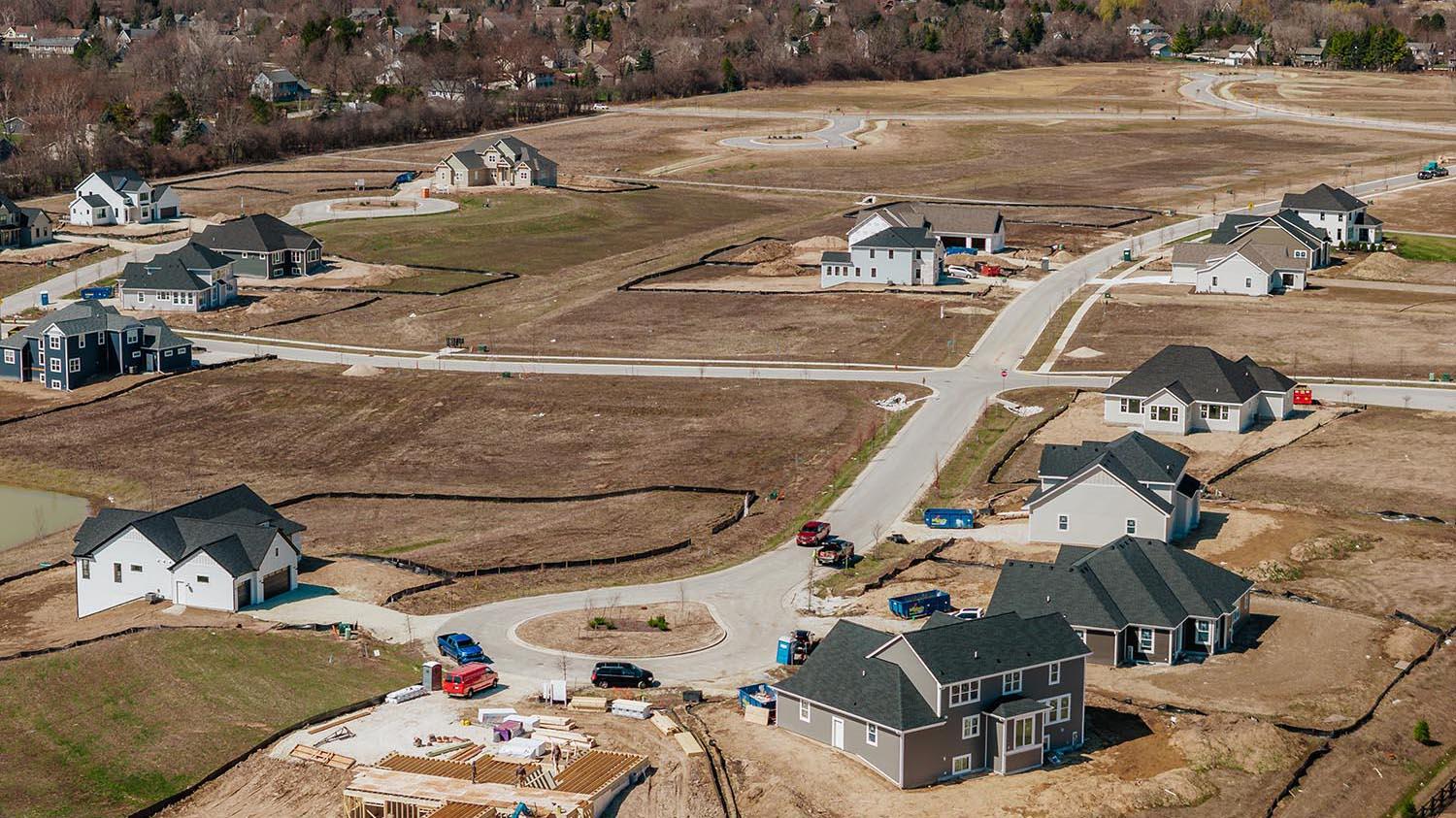 Lt52 Lt52 Migratory Lane Mequon, WI 53097 - Photo 7 of 9 Swan Ridge-39