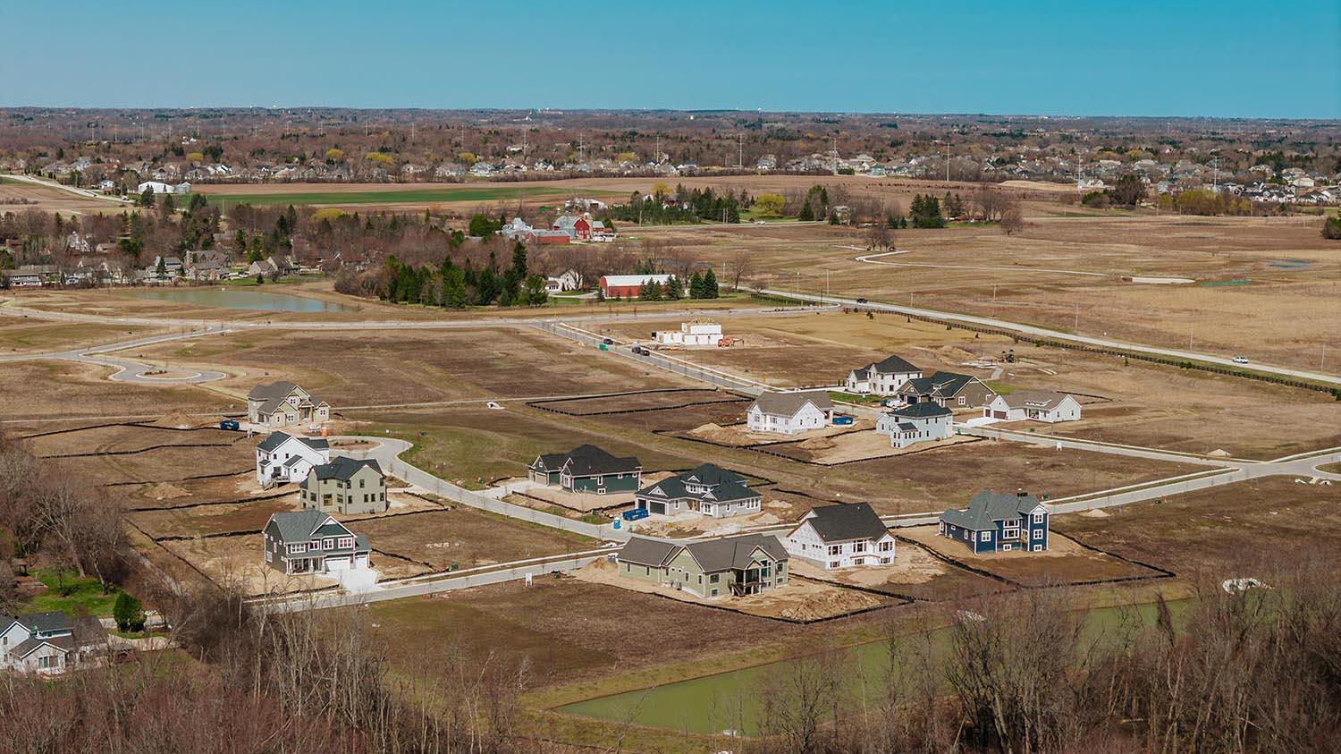 Lt52 Lt52 Migratory Lane Mequon, WI 53097 - Photo 8 of 9 Swan Ridge-45
