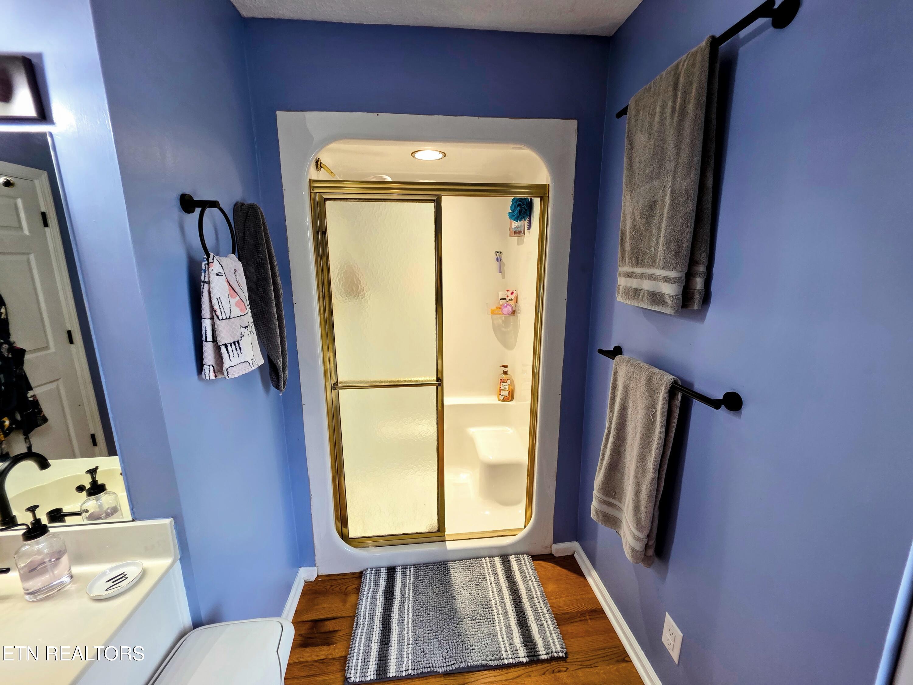 3625 Cunningham Road Knoxville, TN 37918 - Photo 16 of 35 BRIMARY BATH