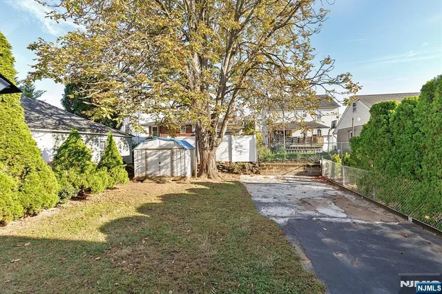 $578,500 | 62 Johnson Avenue, Wallington, NJ 07057