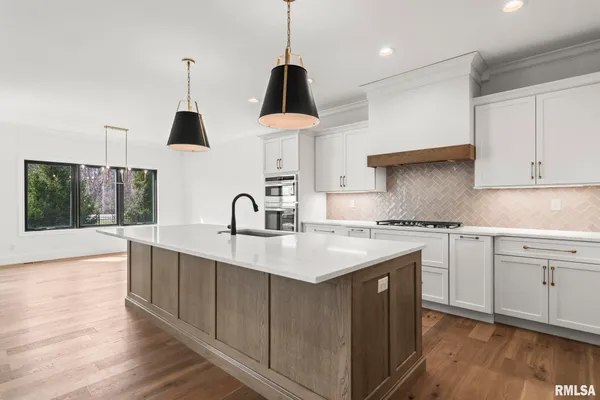 $850,000 | 2003 Old Ironbridge, Chatham, IL 62629