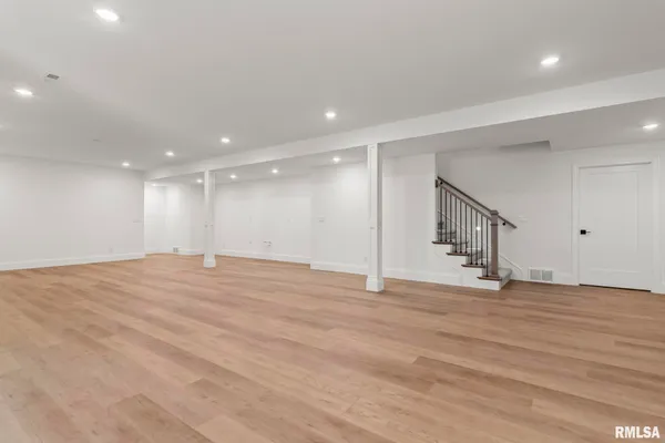 $850,000 | 2003 Old Ironbridge, Chatham, IL 62629