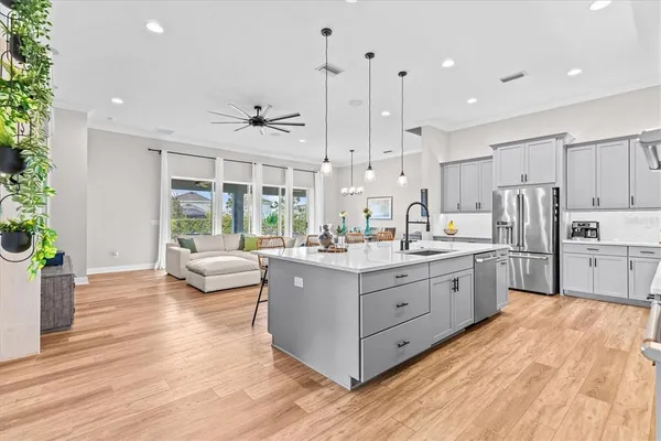 $728,955 | 5448 Wayfarer Avenue, Apollo Beach, FL 33572