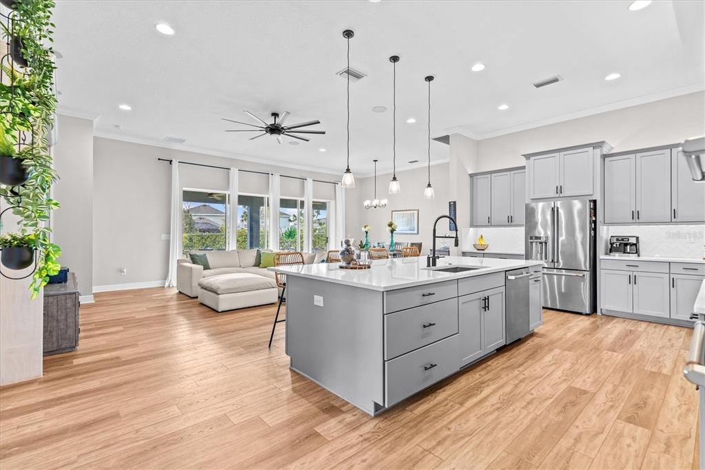 5448 Wayfarer Avenue Apollo Beach, FL 33572 - Photo 10 of 67