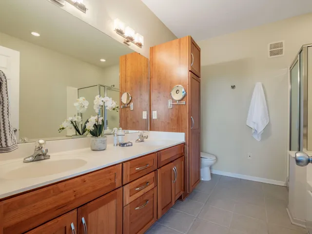 $4,295 | 315 West River Parkway, Unit 103, Minneapolis, MN 55401