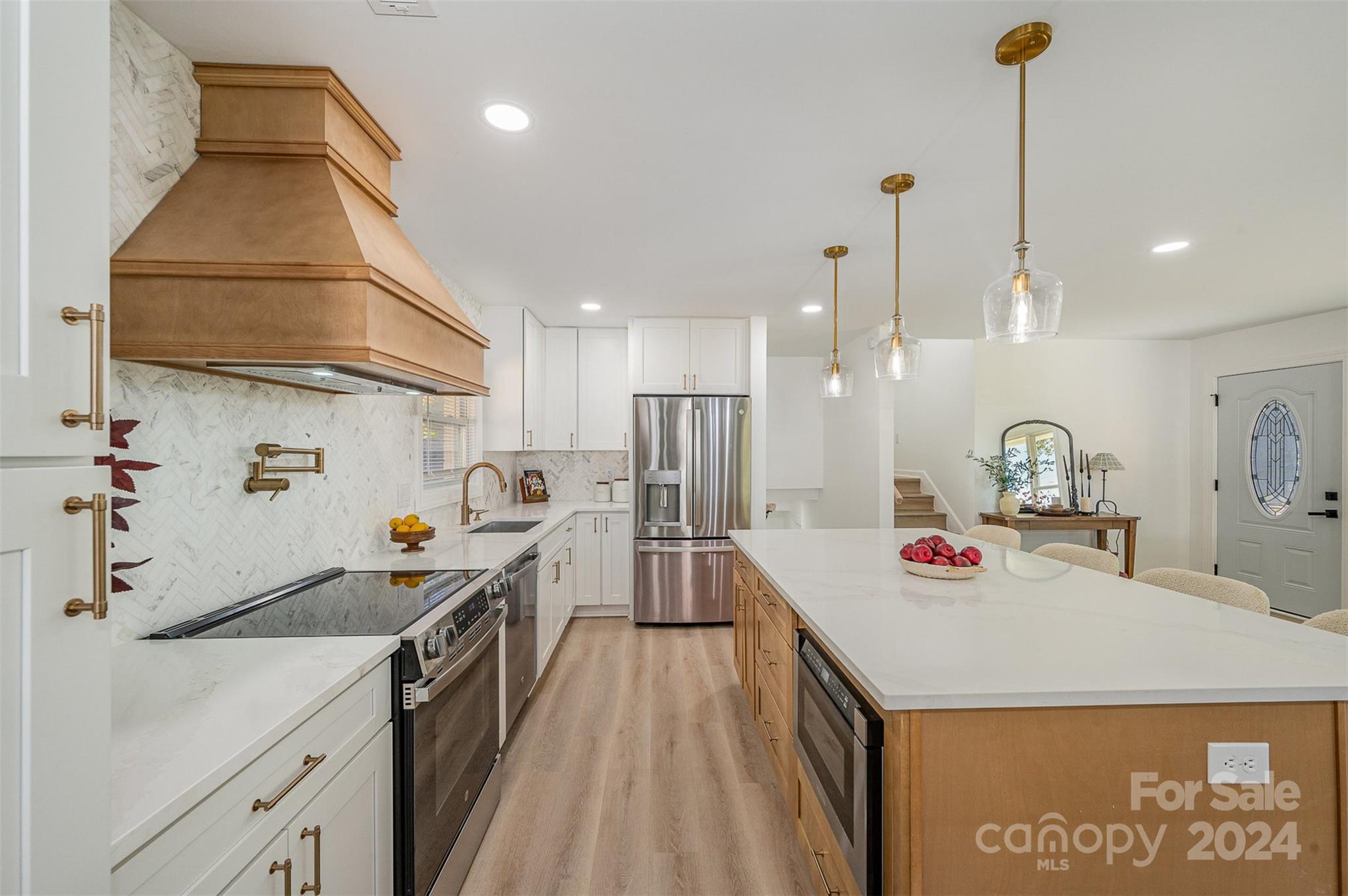 1815 Edgewater Drive Charlotte, NC 28210 - Photo 4 of 21