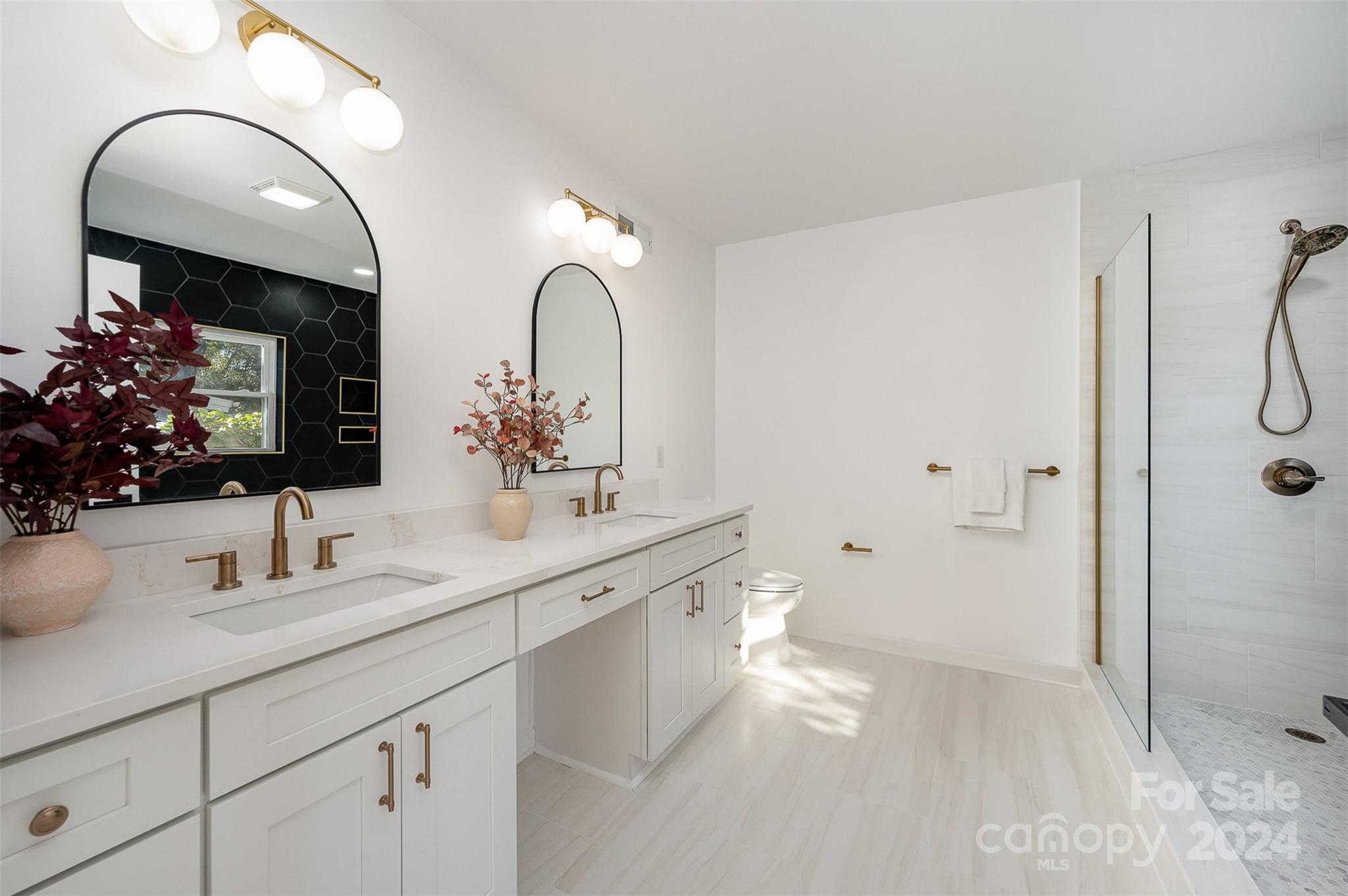 1815 Edgewater Drive Charlotte, NC 28210 - Photo 9 of 21