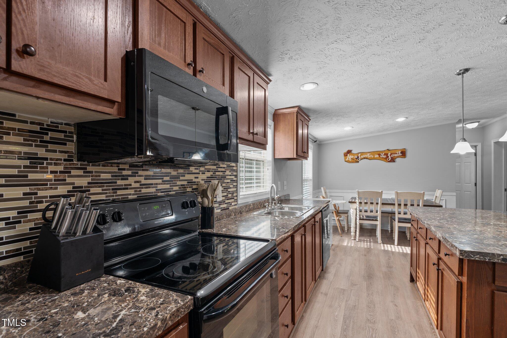 4131 Overhills Road Spring Lake, NC 28390 - Photo 14 of 40 22-web-or-mls-DSC07652