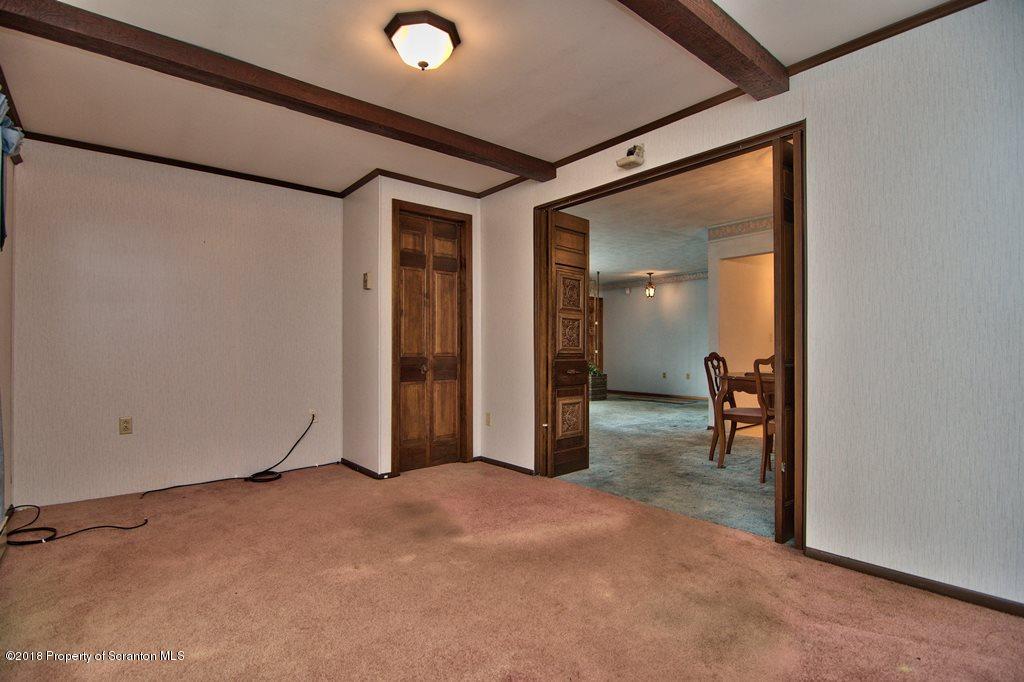 1073 Mt Cobb Road Lake Ariel, PA 18436 - Photo 9 of 22