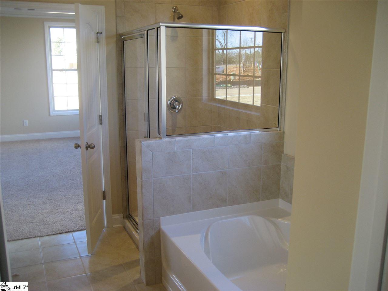 306 Drizzle Court Duncan, SC 29334 - Photo 10 of 12 Gallery Image 10